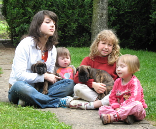 Les_filles_avec_les_males_bringes.jpg
